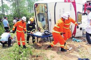 4·10海南小學生春遊校車車禍事件