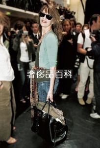 提著birkin包的jane birkin