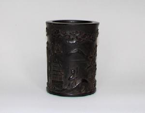 清紫檀雕花筆筒 清紫檀雕花筆筒