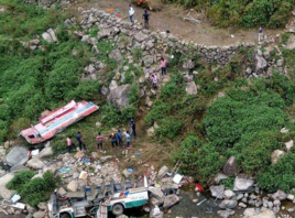 11·18印度客車墜谷事故