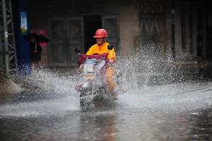  瓊海市低洼路段積水