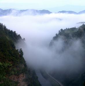 兩江峽谷國家森林公園
