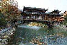 風雨廊橋