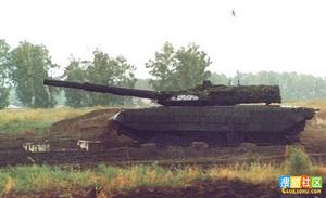 俄羅斯黑鷹主戰坦克