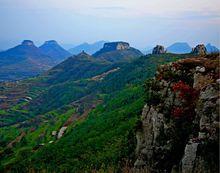 龍泉山旅遊度假區