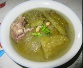 涼瓜酸菜瘦肉湯