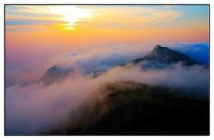 大別山薄刀峰風景區