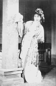 袁雪芬(1922～)