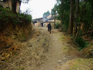 雲南紅河縣垤瑪鄉牛紅村委會洛瑪村進村道路