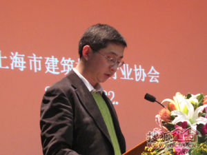 上海市建築材料行業協會副秘書長石泉