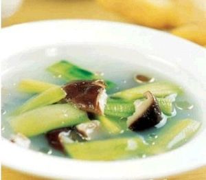 豆腐絲瓜滾山斑魚湯