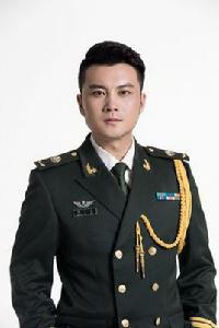 張大偉[陸軍總部政治工作部文工團青年男中音歌唱家]