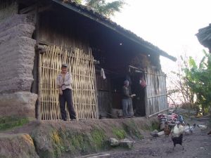 雲縣栗樹彝族傣族鄉崎嶇籠村委會箐頭自然村   生活場景