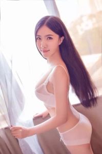 李嘉妮