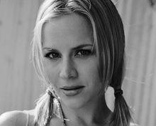 Julie Benz