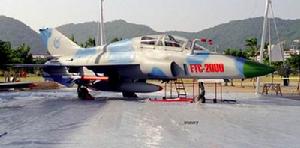 （圖）中國FTC-2000超音速教練機