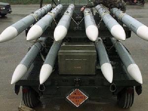 AIM-120先進中程空對空飛彈