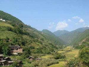 龍飛村[雲南省大理州雲龍縣諾鄧鎮下轄村]