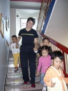 ：《中國小幼稚園安全管理辦法》