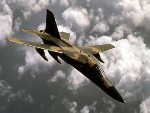 F-111超音速戰鬥轟炸機