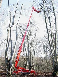 橡膠履帶自行式高空作業平台-直臂