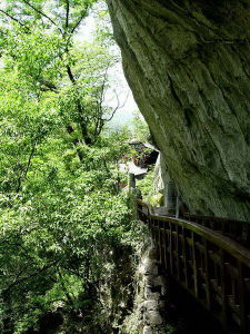 靈岩寺摩崖