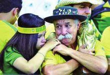巴西VS德國1比7，“巴西爺爺”哭紅了雙眼
