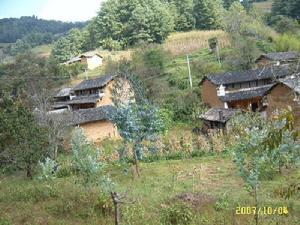 會山頭自然村