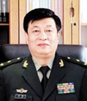 李偉