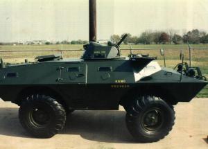 美國康曼多輪式偵察車