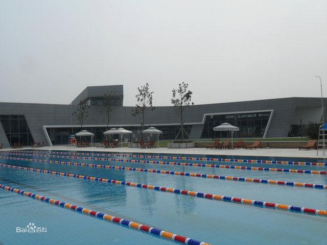 南陽李寧體育公園游泳池