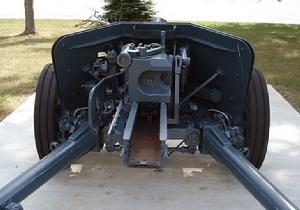 Pak40裝填口的方向不同於Pak38和Pak39