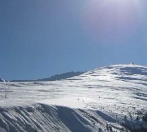 白茫雪山