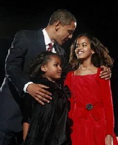 歐巴馬和兩個女兒