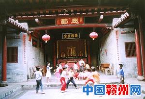 潘任-江西尋烏潘氏宗祠