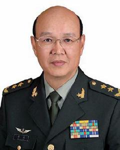 李偉[新疆維吾爾自治區黨委常委，新疆軍區政委]