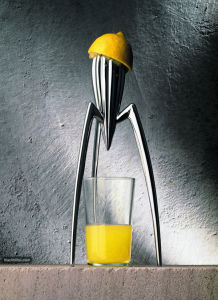 1990年Alessi公司最有爭議的榨檸檬汁器(JuicySali)；