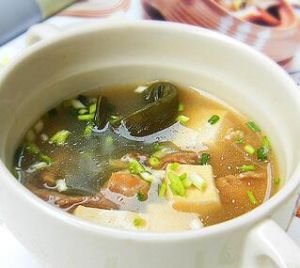 海帶肉片豆腐湯