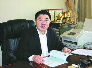 董事長張建斌