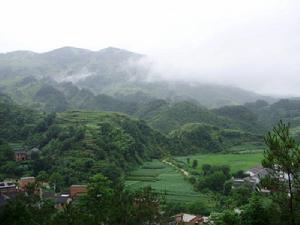 長坑村[江西省瑞昌市洪一鄉長坑村]