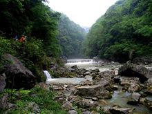 沿河麻陽河風光