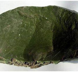綠泥石[層狀結構矽酸鹽礦物]