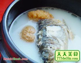 芥菜豆腐魚頭湯