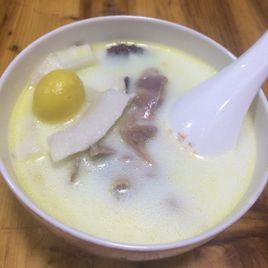 牛奶嫩雞湯