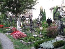 薩爾茨堡聖彼得墓地