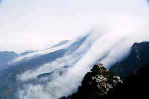 小天池雲瀑