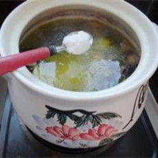 天麻烏雞湯