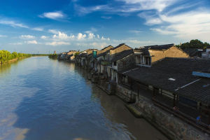 荻港村