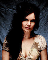 現主唱：Anette Olzon