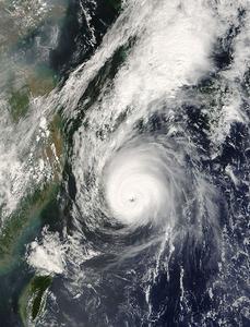 颱風百合雲圖